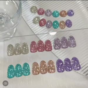 Sơn Móng Tay Gel Nhũ Kim Tuyến MIANEL 12ML Phản Quang Sáng Bóng Màu Xanh Lá Cây & Đỏ Công Thức Resin Bền Lâu