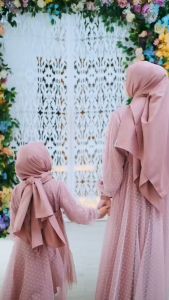 (COD) Inara Couple Kids Matt Ceruty Apk Brukat Gamis Anak Perempuan Usia 7-8Tahun Viral FreePashmina
