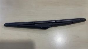 Wiper Blade Belakang Ford Fiesta 12\" - 7780\\n\\n Informasi Produk Wiper Blade Belakang Ford Fiesta 12\\\"\\n\\n Deskripsi Produk\\n\\nBarang Ready Stock untuk mobil Ford Fiesta. Kami menyediakan suku cadang berkualitas tinggi untuk berbagai jenis mobil seperti Van, MPV, SUV, Hatchback, dan lain-lain. Tujuan kami adalah memberikan kenyamanan kepada pengguna mobil untuk mendapatkan suku cadang yang dibutuhkan dengan tepat dan cepat.\\n\\n Spesifikasi Produk\\n\\n* Import Quality OEM Parts\\n* Foto produk dipastikan sesuai\\n* Pemasangan mudah (Plug and Play)\\n* Garansi 1 Bulan untuk semua produk (Terhitung Sejak Tanggal Transaksi)\\n* Produk bermasalah? BISA diretur\\n* Barang tidak cocok, salah beli? BISA ditukar.\\n\\n Garansi & Layanan Pelanggan\\n\\nGaransi 1 bulan tersedia untuk semua produk. Jika produk bermasalah, pelanggan dapat mengajukan retur. Jika barang tidak cocok atau salah beli, pelanggan dapat menukarnya.\\n\\n Cara Memilih Wiper Blade Berkualitas Tinggi\\n\\n Mengapa Memilih Wiper Blade Berkualitas Tinggi\\n\\nMenggunakan wiper blade berkualitas tinggi akan memberikan pengalaman berkendara yang lebih nyaman dan aman. Wiper blade berkualitas tinggi akan membersihkan kaca mobil dengan efektif, mengurangi risiko goresan pada kaca, dan memastikan visibilitas yang baik saat hujan atau kabut.\\n\\n Tips Memilih Wiper Blade yang Tepat\\n\\nBerikut adalah beberapa tips untuk memilih wiper blade yang tepat:\\n\\n* Pilih wiper blade yang sesuai dengan ukuran kaca mobil Anda.\\n* Pilih wiper blade yang terbuat dari bahan berkualitas tinggi.\\n* Pilih wiper blade yang mudah dipasang dan diganti.\\n* Pilih wiper blade yang memiliki garansi.\\n\\n Perbedaan Antara Wiper Blade Original dan Aftermarket\\n\\nWiper blade original adalah produk yang dibuat oleh pabrikan mobil, sedangkan wiper blade aftermarket adalah produk yang dibuat oleh pihak ketiga. Wiper blade original biasanya lebih mahal, tetapi memiliki kualitas yang lebih baik dan garansi yang lebih panjang. Wiper blade aftermarket bisa menjadi pilihan yang lebih terjangkau, tetapi perlu diperhatikan kualitas dan garansinya.\\n\\n Cara Instalasi Wiper Blade Belakang Ford Fiesta 12\\\"\\n\\n Persiapan Sebelum Memasang Wiper Blade\\n\\nSebelum memasang wiper blade, pastikan Anda memiliki alat yang diperlukan dan mengikuti petunjuk pemasangan yang disertakan.\\n\\n Langkah-langkah Memasang Wiper Blade\\n\\nBerikut adalah langkah-langkah memasang wiper blade:\\n\\n1. Angkat kaca belakang mobil Anda.\\n2. Cabut wiper blade lama.\\n3. Pasang wiper blade baru sesuai dengan petunjuk pemasangan.\\n4. Pastikan wiper blade terpasang dengan benar dan aman.\\n\\n Tips Merawat Wiper Blade Setelah Dipasang\\n\\nBerikut adalah beberapa tips untuk merawat wiper blade setelah dipasang:\\n\\n* Bersihkan wiper blade secara rutin.\\n* Jangan membiarkan kotoran atau debu menumpuk pada wiper blade.\\n* Jangan membiarkan wiper blade terkena sinar matahari langsung.\\n* Ganti wiper blade secara rutin jika sudah aus atau rusak.\\n\\n Kesimpulan\\n\\nMenggunakan wiper blade berkualitas tinggi akan memberikan pengalaman berkendara yang lebih nyaman dan aman. Wiper blade belakang Ford Fiesta 12\\\" - 7780 adalah pilihan yang tepat untuk Anda yang mencari suku cadang berkualitas tinggi untuk mobil Ford Fiesta Anda. Pastikan untuk memilih wiper blade yang sesuai dengan ukuran kaca mobil Anda, mudah dipasang dan diganti, dan memiliki garansi.\\n\\n Manfaat Menggunakan Wiper Blade Belakang Ford Fiesta 12\\\" berkualitas tinggi\\n\\nManfaat menggunakan wiper blade belakang Ford Fiesta 12\\\" berkualitas tinggi antara lain:\\n\\n* Membersihkan kaca mobil dengan efektif\\n* Mengurangi risiko goresan pada kaca\\n* Memastikan visibilitas yang baik saat hujan atau kabut\\n* Memberikan pengalaman berkendara yang lebih nyaman dan aman\\n\\n Rekomendasi untuk Pembeli\\n\\nJika Anda mencari suku cadang berkualitas tinggi untuk mobil Ford Fiesta Anda, wiper blade belakang Ford Fiesta 12\\\" - 7780 adalah pilihan yang tepat. Pastikan untuk memilih wiper blade yang sesuai dengan ukuran kaca mobil Anda, mudah dipasang dan diganti, dan memiliki garansi.\"\n}