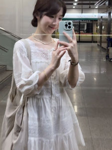 ชุดเดรสยาวปานกลางผ้าลูกไม้สีขาวสไตล์ฝรั่งเศส กระโปรงทรงเอ แขนสั้น คอตั้ง แขนกุด กระโปรงสั้น ฤดูร้อน สำหรับผู้หญิง