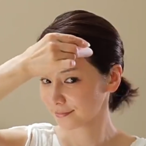 Marino Home กัวซา Gua Sha ลูกกลิ้งนวดหน้า ลูกกลิ้งหยกธรรมชาติ หินนวดหน้า No.Y1227