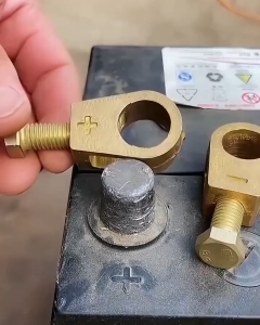 Kẹp Pin Acquy Cực Dương/ Âm Bằng Hợp Kim Dẫn Điện Khối Đầu Nối Vít Liên Kết Cực Nhanh Cho Ô Tô Vận Hành An Toàn