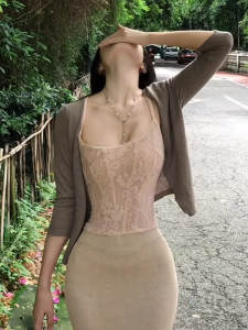 Pure Desire Spicy Girl Heavy Embroidery Lace Trim Fit Tank Top round Neck Long Sleeve Short Knitted Open Cardigan Two Piece Set