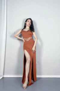 เดรสเข้ารูปกลวงรัดหน้าท้องพร้อมชุดเต้นรำโอเรียนเต็ลสายเอี๊ยมสุดเซ็กซี่