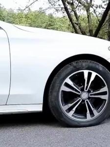 Máy Bơm Lốp Xe Hơi / Xe Đạp Tự Động Thông Minh Không Dây Có Đèn