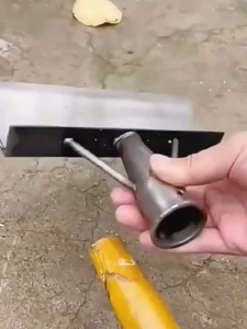 🔥ใช้ได้ 30 ปี ด้ามจับ🔥พลั่ว พรวนดิน 21-38cm มีคุณภาพ ใบมีดคม มีหลายขนาด เสียมขุดดิน เหล็กแมงกานีสหนา ทนทาน ไม่เสียรูปทรง ไม่แตกหัก ง่ายต่อการพลั่วดิน พลั่วเหล็ก แซะหญ้า ทำความสะอาดถนน พรวนดินผนังแลกระเบื้อง เครื่องมือทำสวน 120cm พลั่วขุดดิน พลั่วปลายตัด