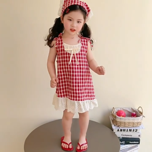 👗👧🎀 เดรสเจ้าหญิงลายตารางแดงดำ 2025 ซัมเมอร์ใหม่ แขนกุดสวยหรู ผ้าฝ้ายนิ่มใส่สบาย ชุดเด็กผู้หญิงออกงานเก๋ๆ 🎀