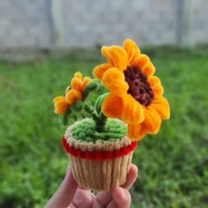 กระถางดอกทานตะวัน ลวดกำมะหยี่ ขนาด 7×13 ซม. สีส้ม