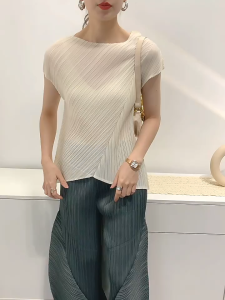 KESHANGYI Womens Clothing New Pleated Irregular Folding Round Neck T-shirt Solid Color Versatile Fashion Niche Design Top 7003
