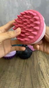 Lược Gội Đầu Silicon Dùng Để Massage Đầu Chải Đầu Giảm Gàu Bết Tóc Gãy Rụng Bảo Vệ Da Đầu Và Móng Tay