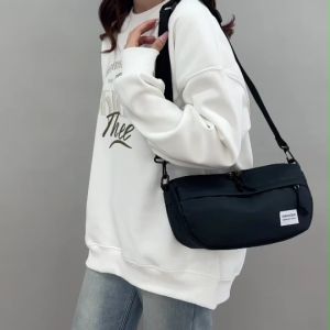 กระเป๋าสะพายข้างแฟชั่นสตรีทสุดเท่ห์ชาย หญิง  SWAGGER(GC-106)