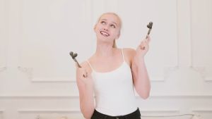 Guasha board/roller massager/facial massage roller/heart shape scrapping board/刮痧板/粉晶滚轮/面部按摩/非玉石美容棒双头推脸眼部