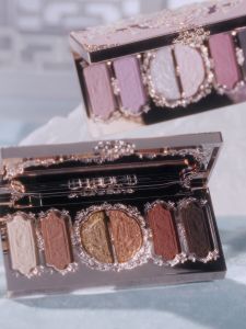 Flower Knows Butterfly Cloud Collar Collection  Bảng phấn mắt 6 ô khắc nổi 6.5g Thực tế đa năng pink