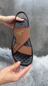 PAMATE Sandal Pria Trendy Berkualitas Nyaman Di Kaki Dan Anti Slip Cocok Untuk Dipakai Sehari Hari