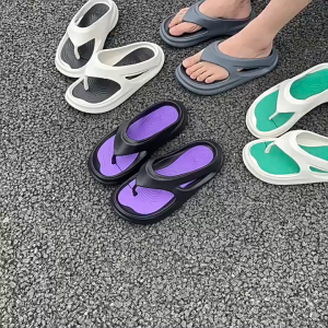 Tawii. Slipper for Men Flip-flops Thick Sole Non-slip Beach Slippers Shock-absorbing Flip Flops