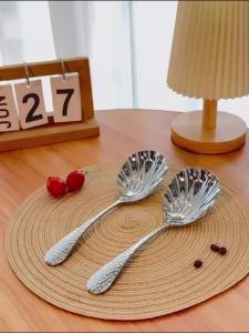 2Pcs Shell-Shaped Serving Spoons 18/10(304) Stainless Steel Vegetable Spoons 8.8inch (Approximately 22.5cm) Large Fan-Shaped Soup Spoons Suitable for Family Christmas Parties Restaurant Buffets and as Gifts