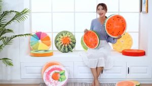 1pc Plush Pillow Fruit Pattern Sofa Pillow Cushion Household Supplies Home Decor Watermelon Kiwi Orange Dragon Fruit Soft Round Pillow Plush Cushion Orange Kiwi Watermelon Fruit Toys Seat Pad Comfortable Kindergarten Garden Dining Outdoor Sofa Pillow