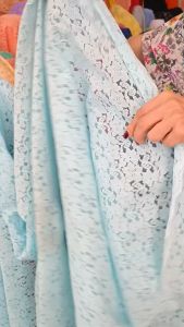 ผ้าลูกไม้เกาหลี Raschel ใช้ตัดชุดเดรส เสื้อ กระโปรง เนื้อดี สวย เรียบหรู มีเชิง2ด้าน กว้าง110cm (ขายเป็นหลา)