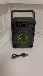 ลำโพงไร้สายรุ่น GTS-1360 ดอก 3 นิ้ว เบสหนัก เสียงดี มีไฟ LED ขณะเล่นเพลง