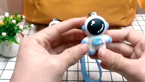 Rantai Kunci Astronaut 🔑 Cute Cartoon Key Ring Space Travel Strap Bag Charm Accessories Decoration Gift