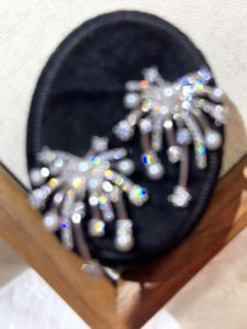 Luxury Unique Designed Fake Pearlstud Earring with Bursting Sparkles And Decorative Firework Detailing Fashion-Forward Accessory for Daily Wear Female Tailored Fashion Jewellery Ear Jewel