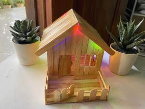 Rumah miniature lampu led dari stik es krim