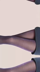 Ultra-Thin Sparkling Silver และถุงน่องผ้าไหมสีดําฤดูใบไม้ผลิฤดูร้อน Pure Desire ระยิบระยับฟอยล์ถุงเท้ายาว