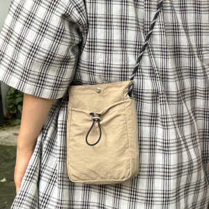 Summer Fancy Niche Style Lightweight Crossbody Bag Male 2024 New Arrival Nylon Mobile Phone Bag Female Mini Satchel