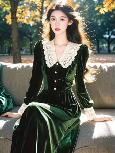 Elegant French Green Velvet Long Sleeve Dress Womens Miniature Fashionable Dress Spring New Arrival High Waist A-Line Skirt