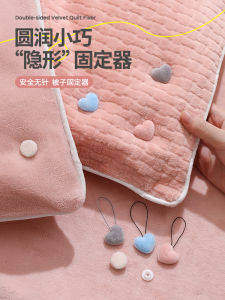 Secure Pillowcase Bracket & Anti-Loss Duvet Cover Holder: A No-Needle Bedding Fastener