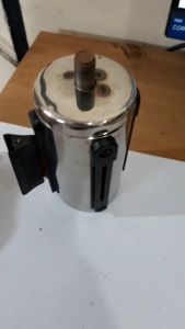 Kepala Tiang Antrian Merah: Aksesoris Antrian & Desain