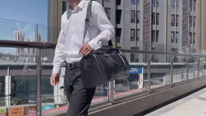 LR กระเป๋าฟิตเนส กระเป๋าเดินทาง มีช่องแยกใส่รองเท้า รุ่น MB-6020 (M3-246) MHB จาก Lady Rewards