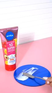 [BPOM] NIVEA Extra Bright Body Serum 10 Super Vitamins & Skin Foods Lotion Cream 100X Mencerahkan Kulit with SPF15 - 180ml
