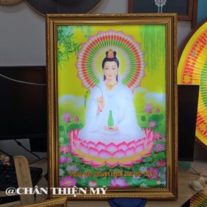 Tranh Điện Quan Thế Âm Bồ Tát Có Đèn Trang Trí Bàn Thờ Phòng Thờ Treo Tường DQTAN-168