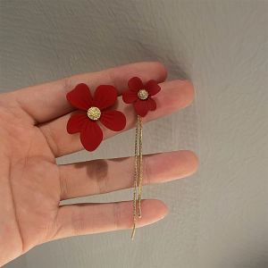Elegant Red Asymmetric Tassel Flower Stud Earrings for Women Trendy Unique Design High-End Feeling Alloy Jewelry