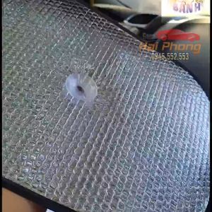 Tấm che nắng ô tô tấm chắn nắng hút kính tráng nhôm cách nhiệt phản quang