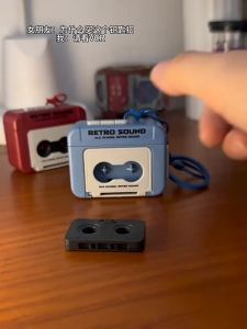 Tape Recorder Music Box Key Chain Retro Mechanical Record Player Wind Up Novelty Gift Vintage Toy Cenderamata
