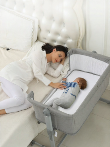 Portable Multi-functional Newborn Foldable Crib