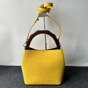 First Layer Cowhide Wooden Handle Bucket Bag Artsy Bucket Bag Female Retro Genuine Leather Handmade Graceful Personality Shoulder Crossbody