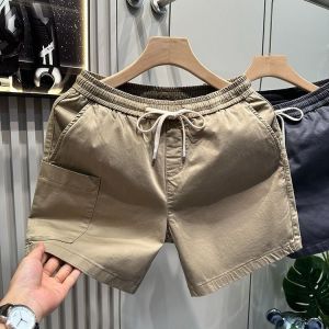 กางเกงขาสั้นผู้ชายขาตรงยาวสี่ส่วนเทรนด์ขายดีญี่ปุ่นฤดูร้อนกางเกงขาสั้นแบบลำลองขาทรงหลวมยืดหยุ่นขนาดเล็ก