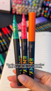 ENMY ชุดมาร์คเกอร์กล่องเล็กสีดำ 24/36/48/60/80 สี มาร์คเกอร์อะคริลิคเหลว หัวนิ่ม ไร้กลิ่น วางซ้อนได้