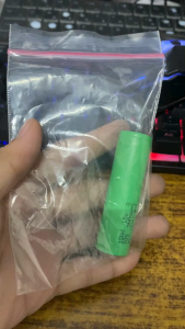 Circuitrocks Battery Rechargeable 25R 3.7V 18650 2500mAh Samsung