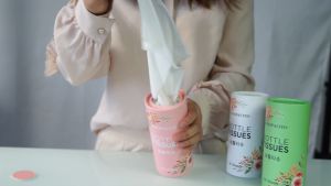 ☀️Life Core☀️ 5 Bottle Car Tin Tissue High Quality Soft Facial Tissue with 5 Pack/Set 3 Ply 40 Sheets per Bottle Tisu Muka Kereta Portable