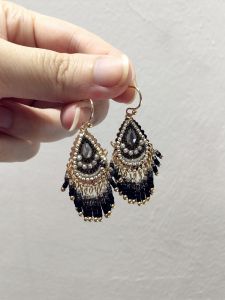 Handmade Vintage Pearl & Crystal Earrings: A Luxurious Choice