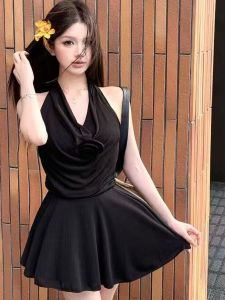 เพียว ดีไซร์ สไปซี่ เด็กผู้หญิง ลูกไม้ ทริม ทรงเอ มินิเดรส คอห้อยโชว์หลัง กระโปรงพลีท ผู้หญิง ฤดูใบไม้ผลิ 2025 สไตล์ใหม่ ลำลอง ใส่ได้