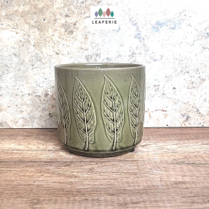 The Leaferie Nakhon Flowerpot  flowerpots . flower pot . plant pots . planter . planters . Ceramic . Plants