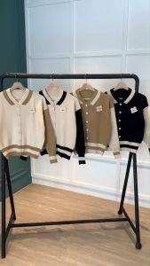 B3941 Tedd Bear Brooch Knit Cardigan