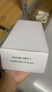 Bộ 100 Thẻ cảm ứng mỏng I.C / 136Mz dạng card trắng