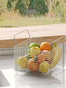 304 Stainless Steel Kitchen Countertop Wire Basket Fruit and Vegetable Rack Storage Box Snack Rack with Handle Design