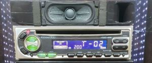 Đầu phát nhạc Kenwood KDC 126 / radio/cd/ output rca. lắp chung cho các xe ô tô.